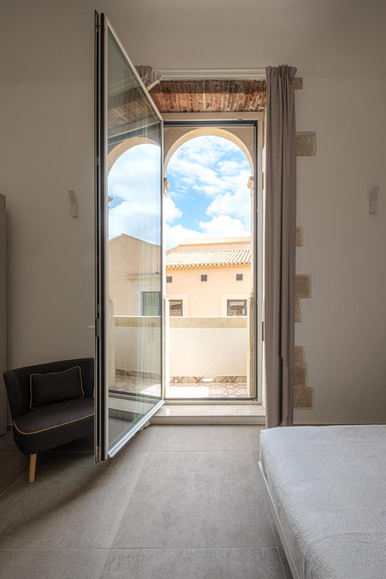 Residenza Nereo Apartman Szirakúza Kültér fotó